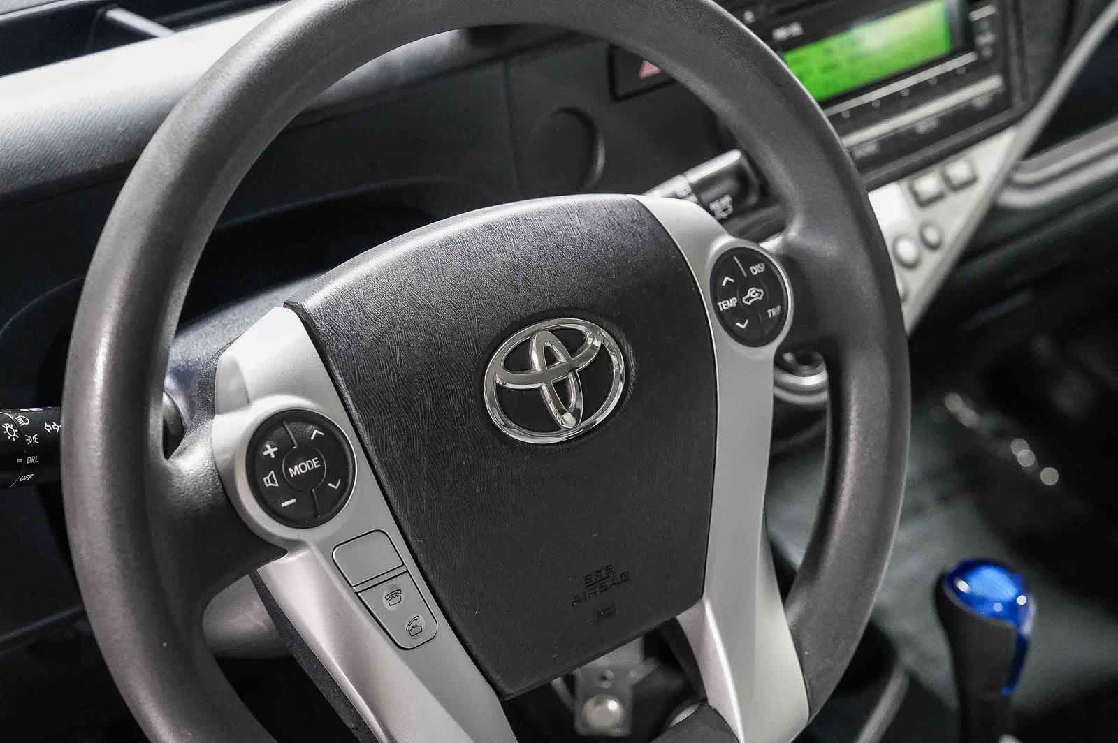 Toyota Prius c One 2013