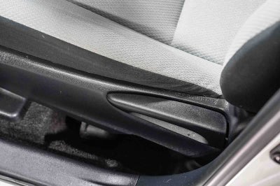Toyota Prius c One 2013