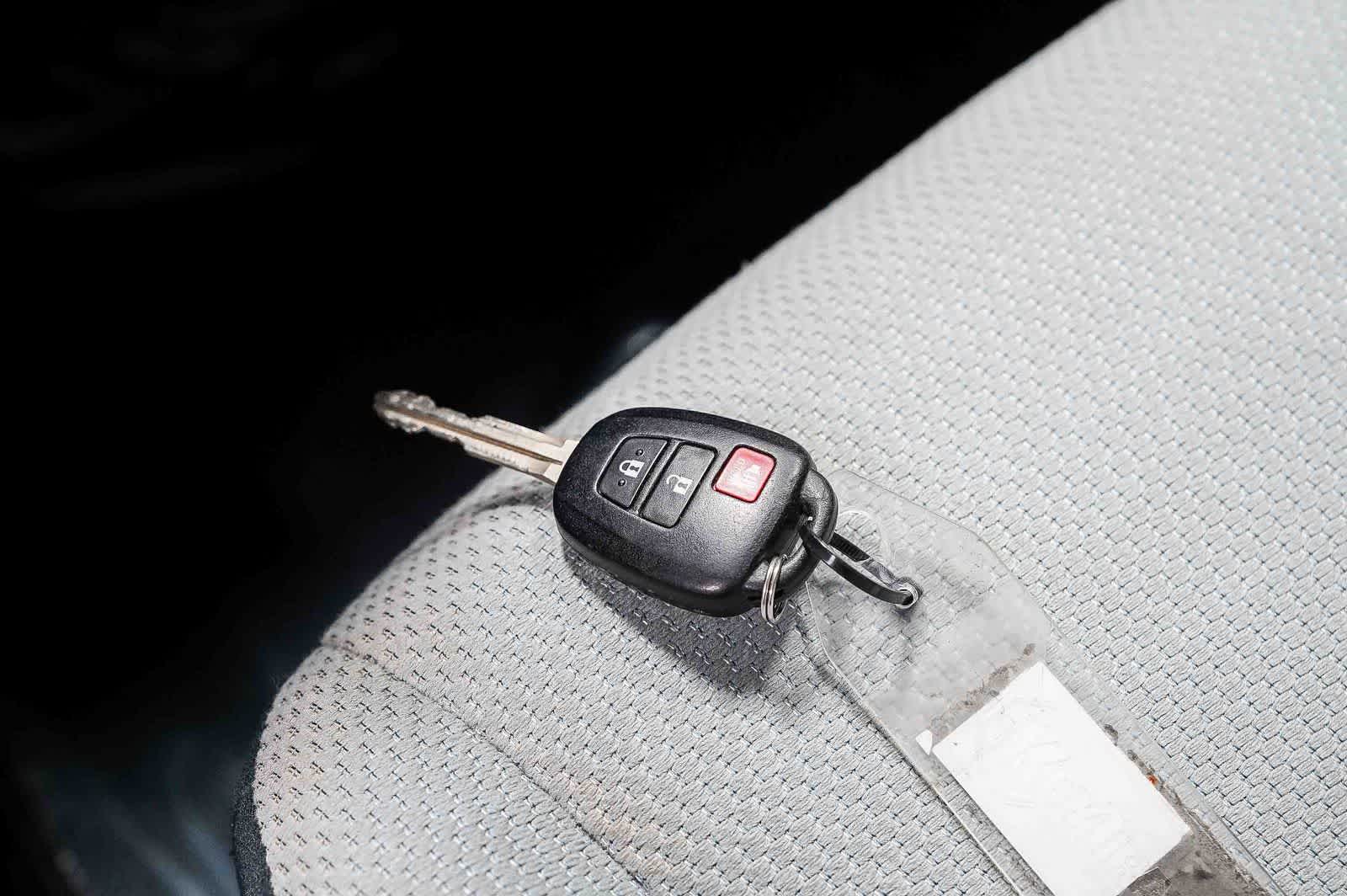 Toyota Prius c One 2013
