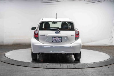 Toyota Prius c One 2013