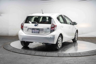 Toyota Prius c One 2013