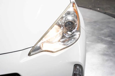 Toyota Prius c One 2013