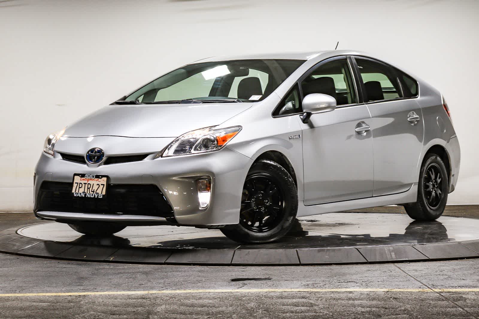 Toyota Prius Two 2015