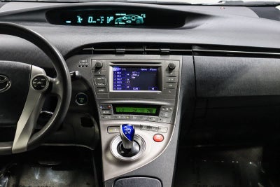 Toyota Prius Two 2015