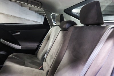 Toyota Prius Two 2015