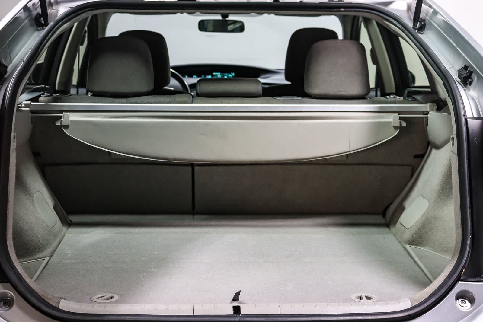Toyota Prius Two 2015