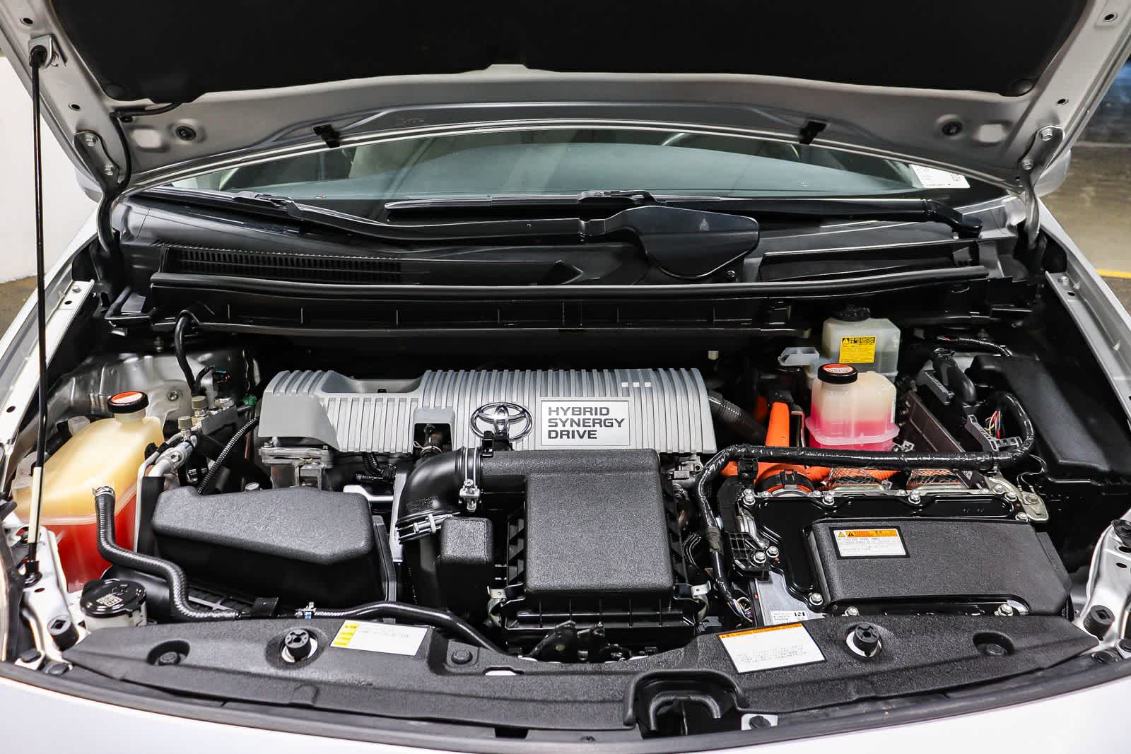 Toyota Prius Two 2015