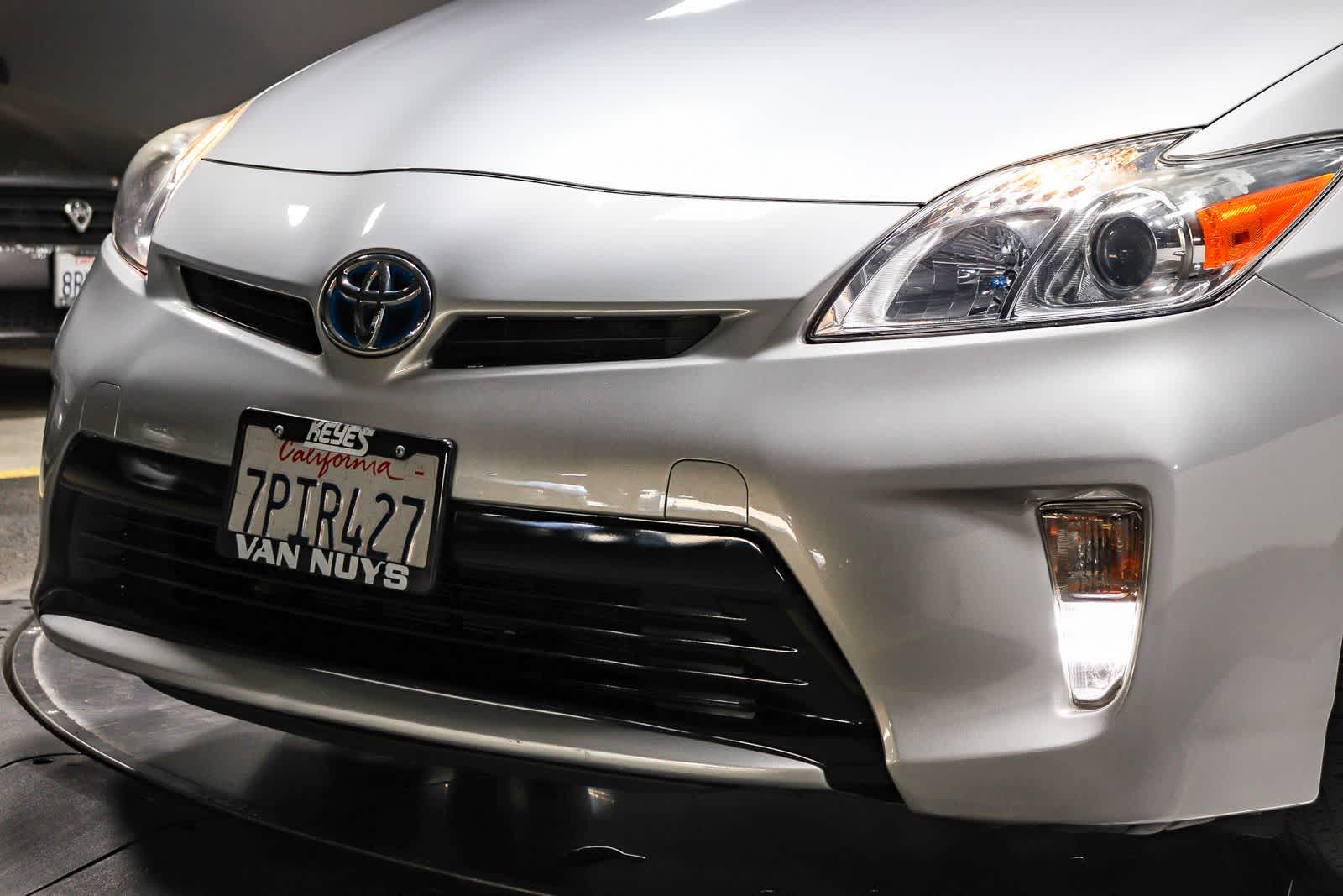 Toyota Prius Two 2015
