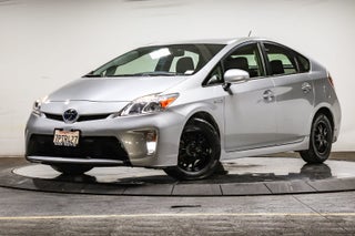 Toyota Prius Two 2015