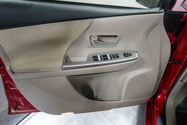 Toyota Prius V Three 2013