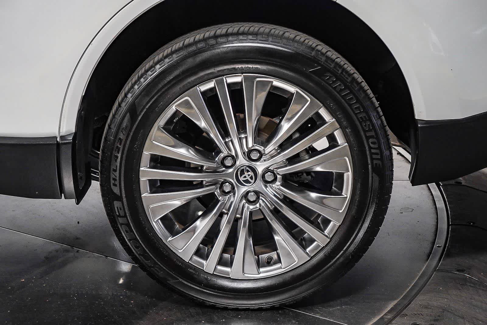 Toyota Venza Limited 2024