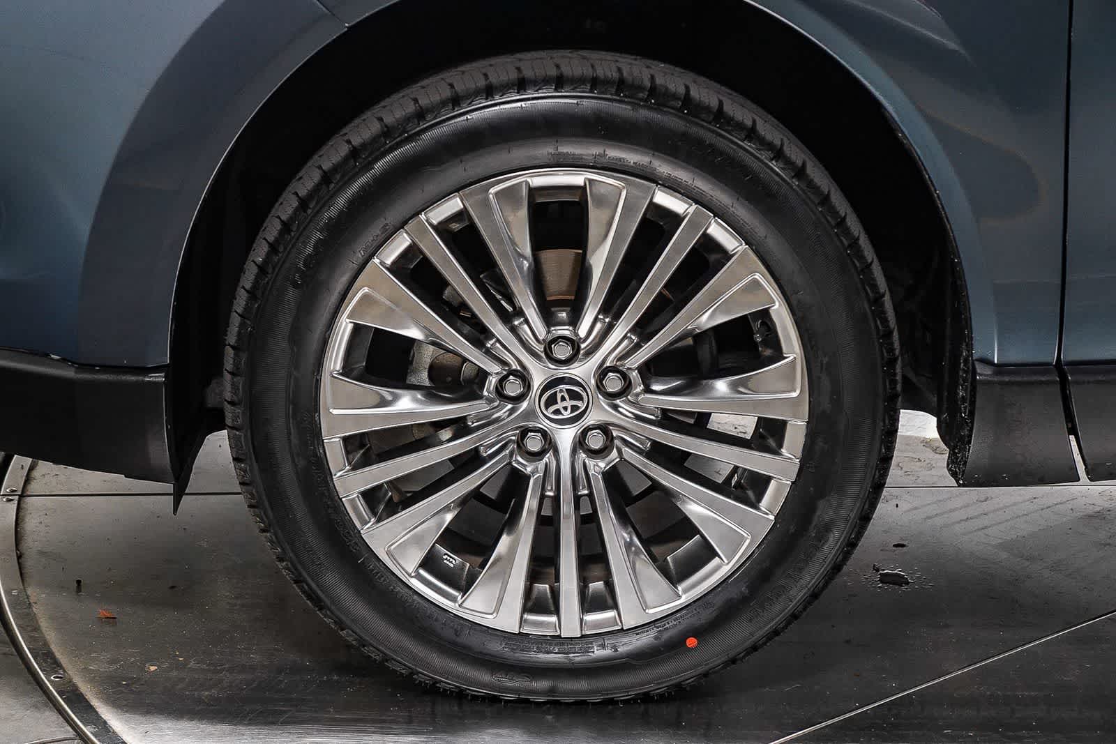 Toyota Venza Limited 2024