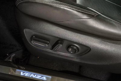 Toyota Venza Limited 2024