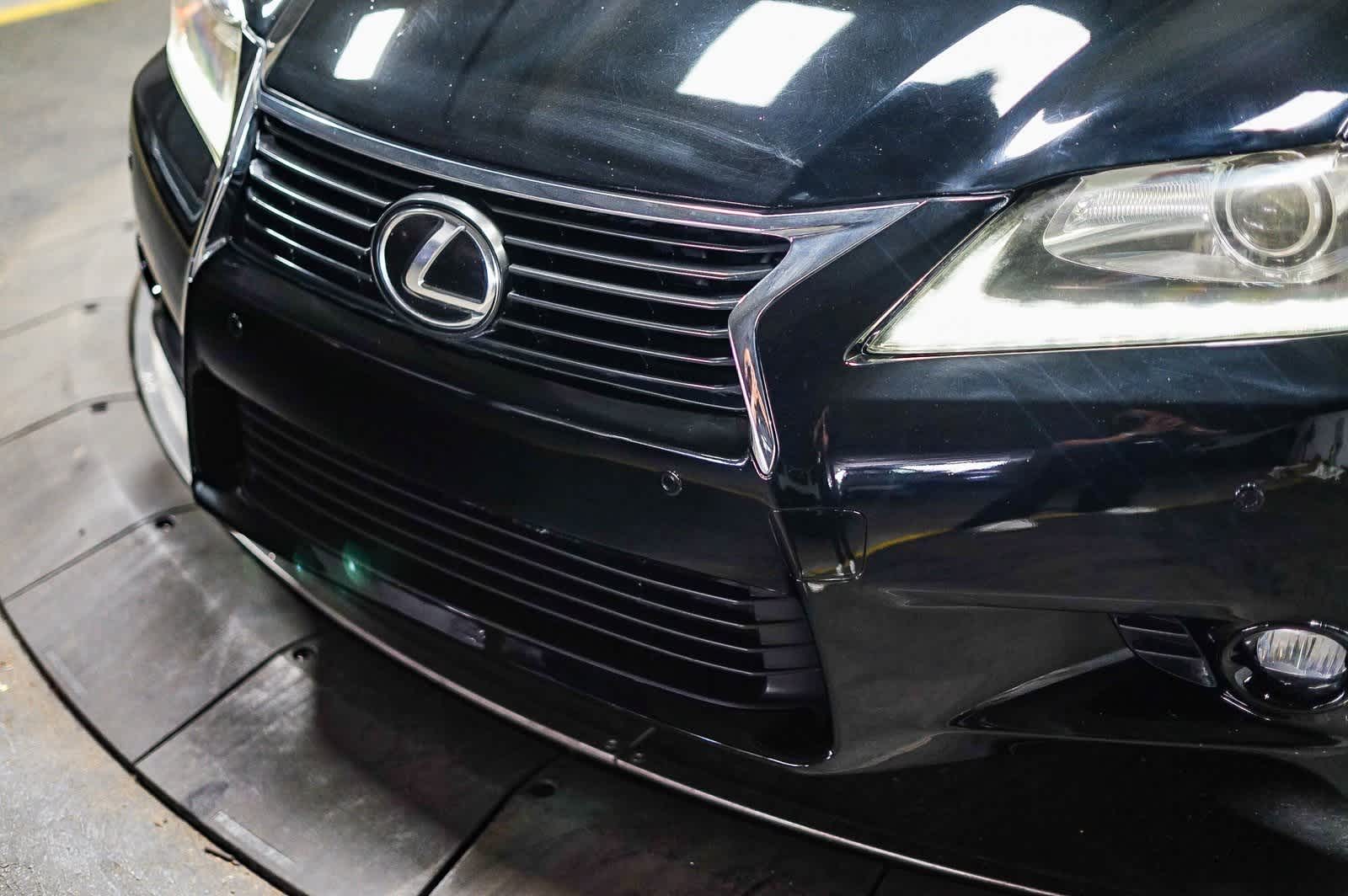 Lexus GS 350 de 2013, 4 puertas, berlina, tracción trasera