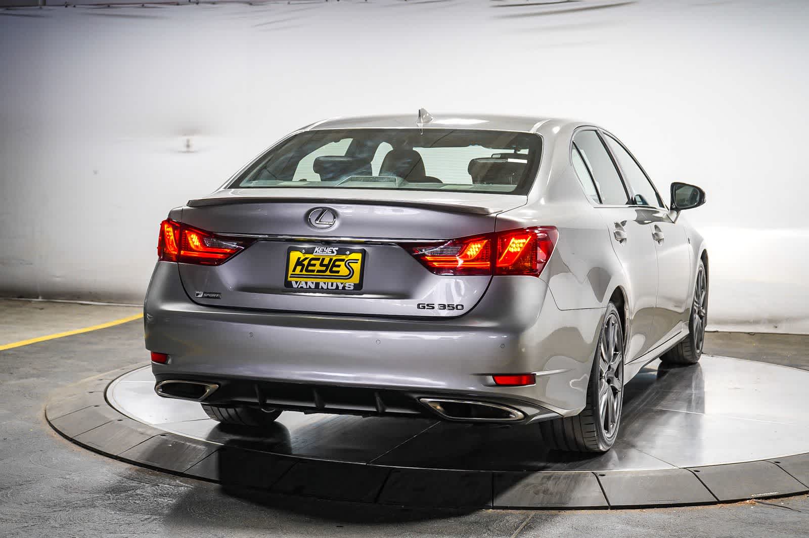 Lexus GS 350 de 2015, 4 puertas, berlina, tracción trasera
