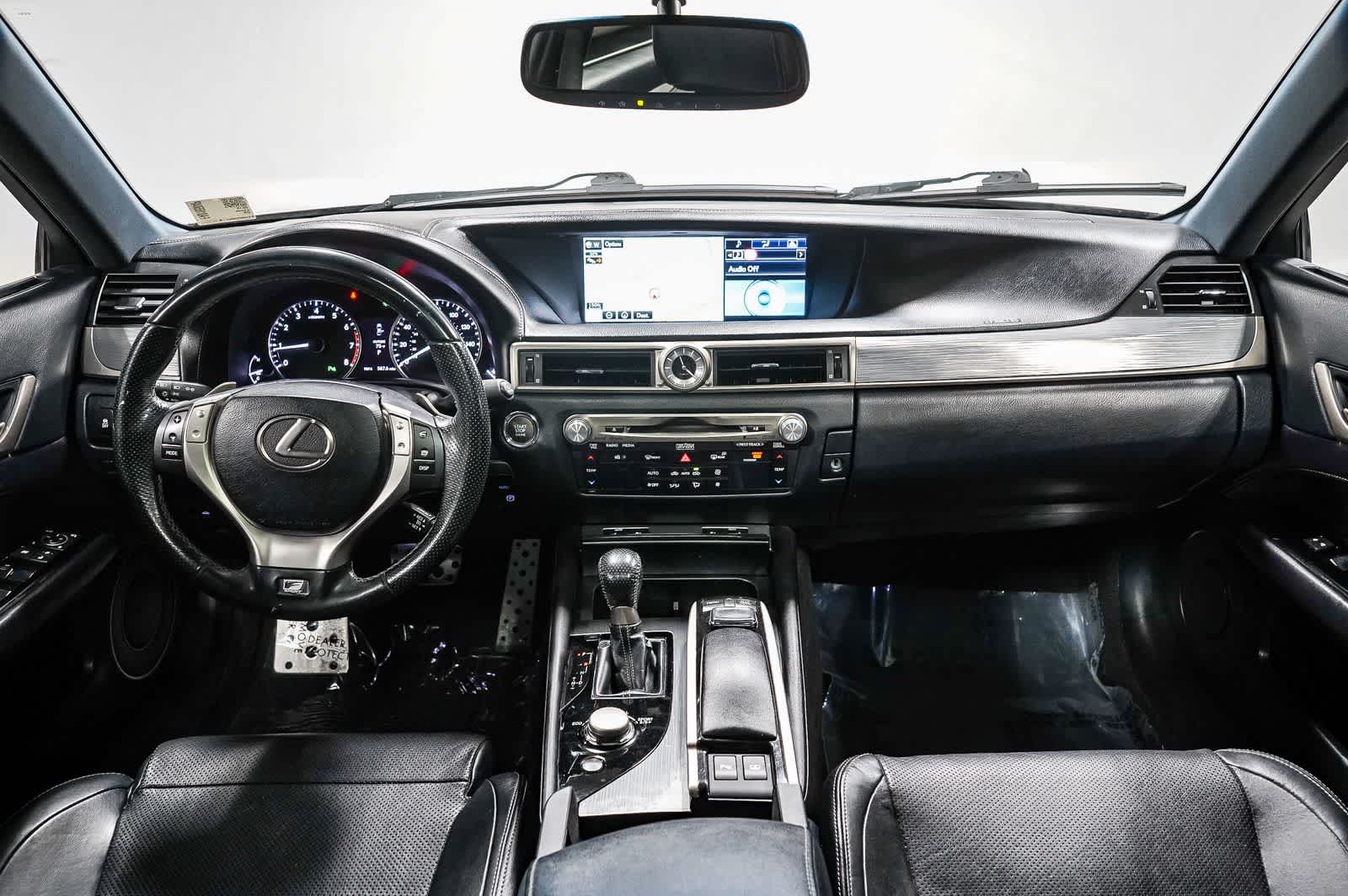 Lexus GS 350 de 2015, 4 puertas, berlina, tracción trasera