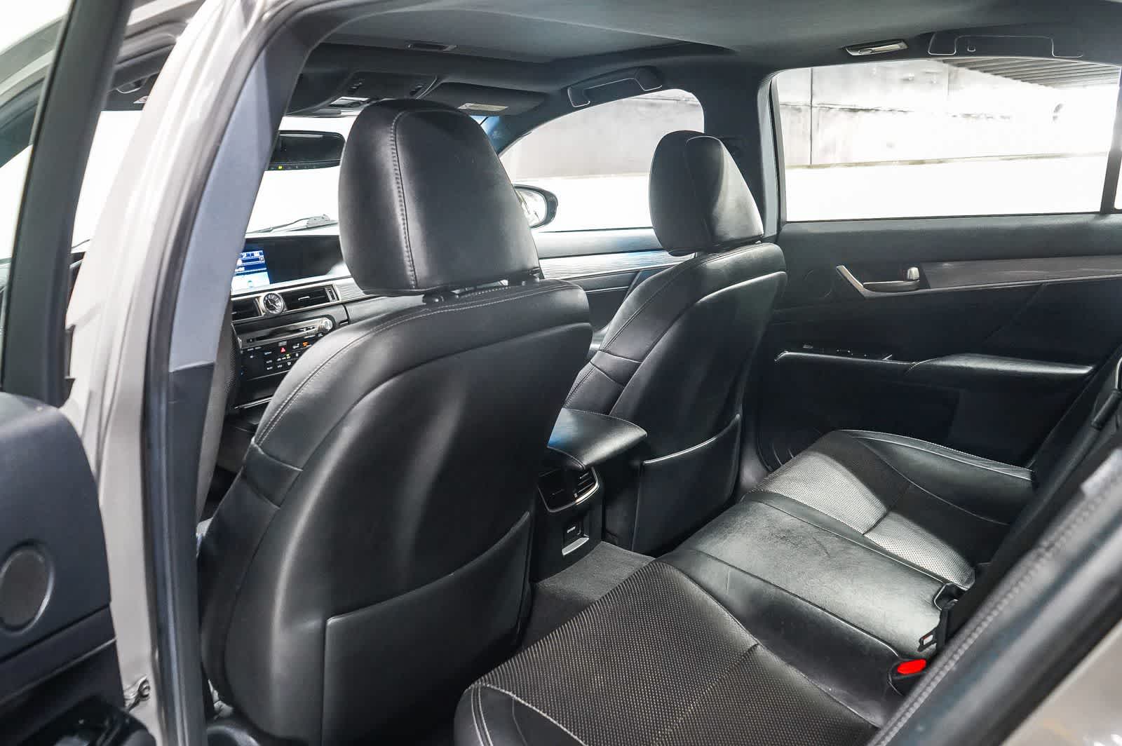 Lexus GS 350 de 2015, 4 puertas, berlina, tracción trasera