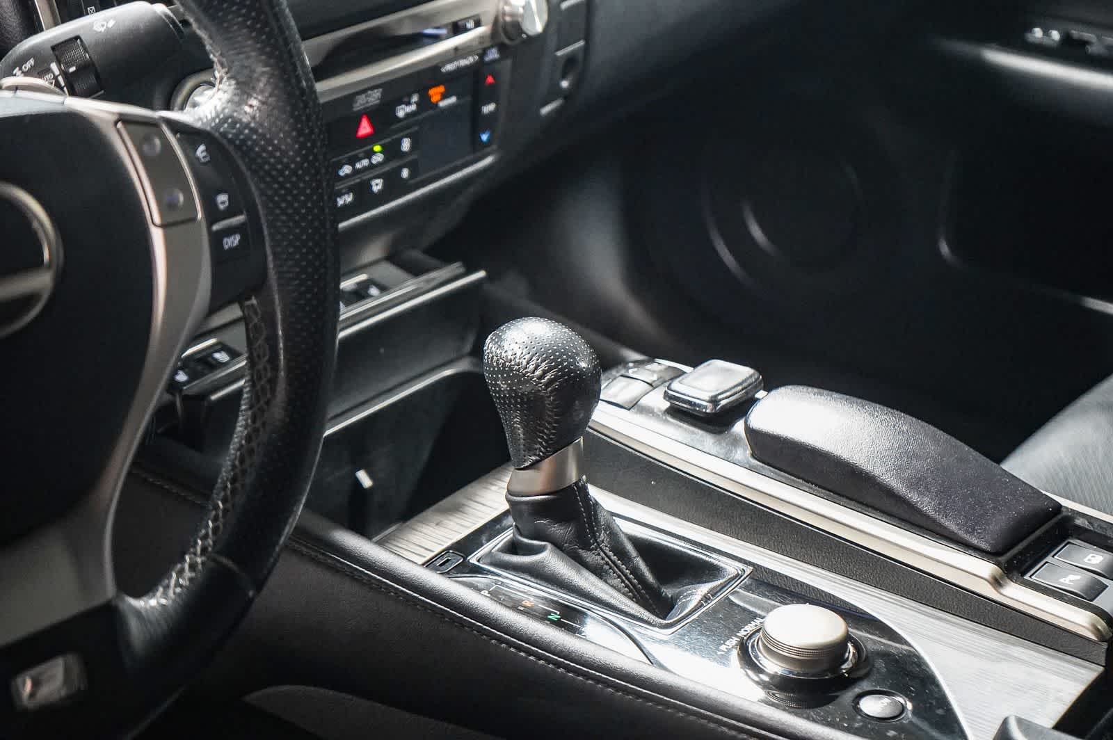 Lexus GS 350 de 2015, 4 puertas, berlina, tracción trasera