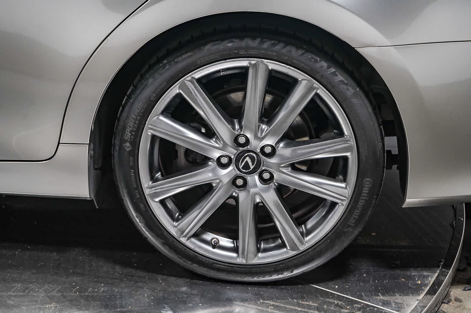 Lexus GS 350 de 2015, 4 puertas, berlina, tracción trasera