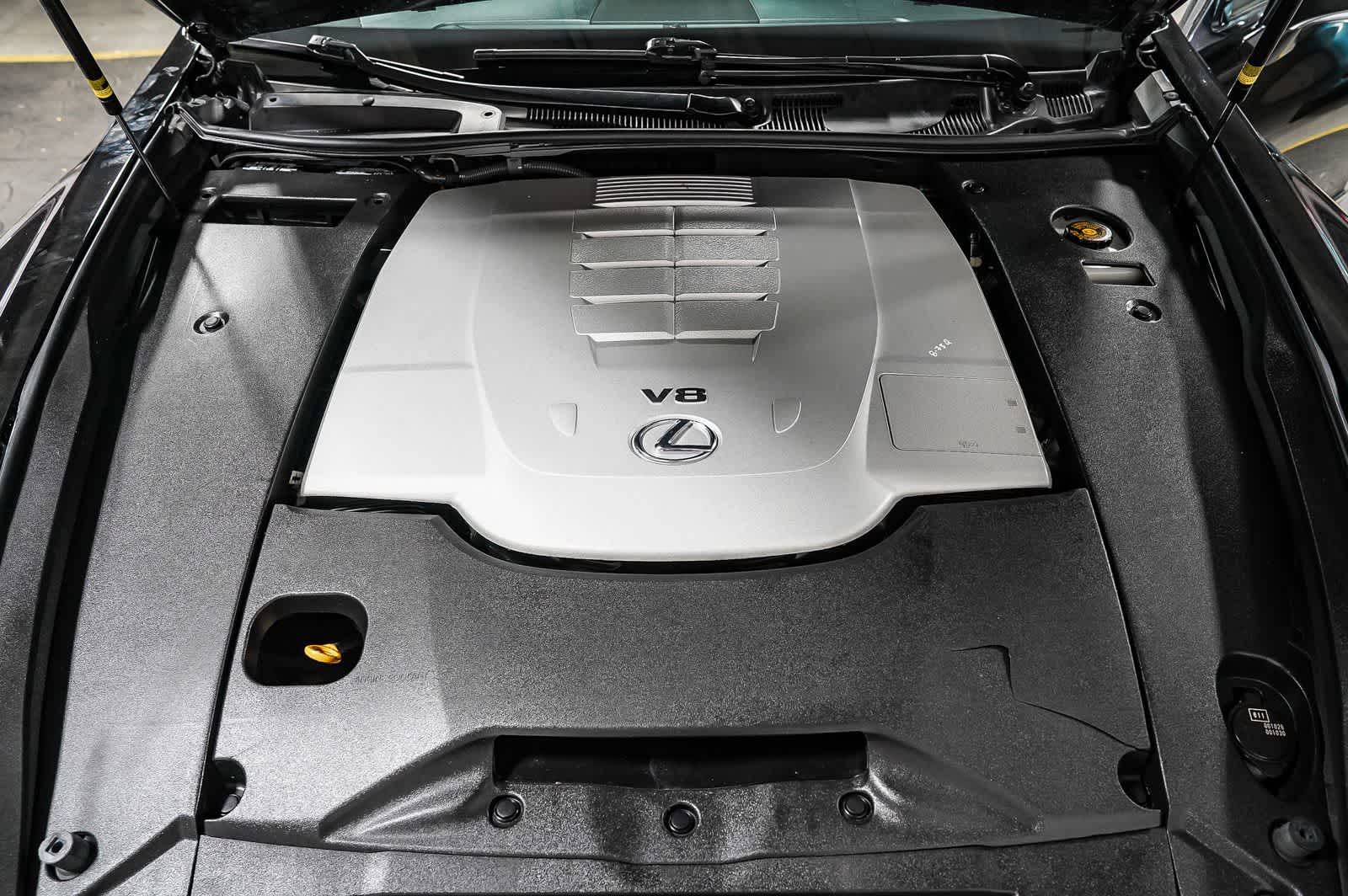 Lexus LS 460 de 2016, 4 puertas, berlina, tracción trasera