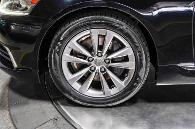 Lexus LS 460 de 2016, 4 puertas, berlina, tracción trasera