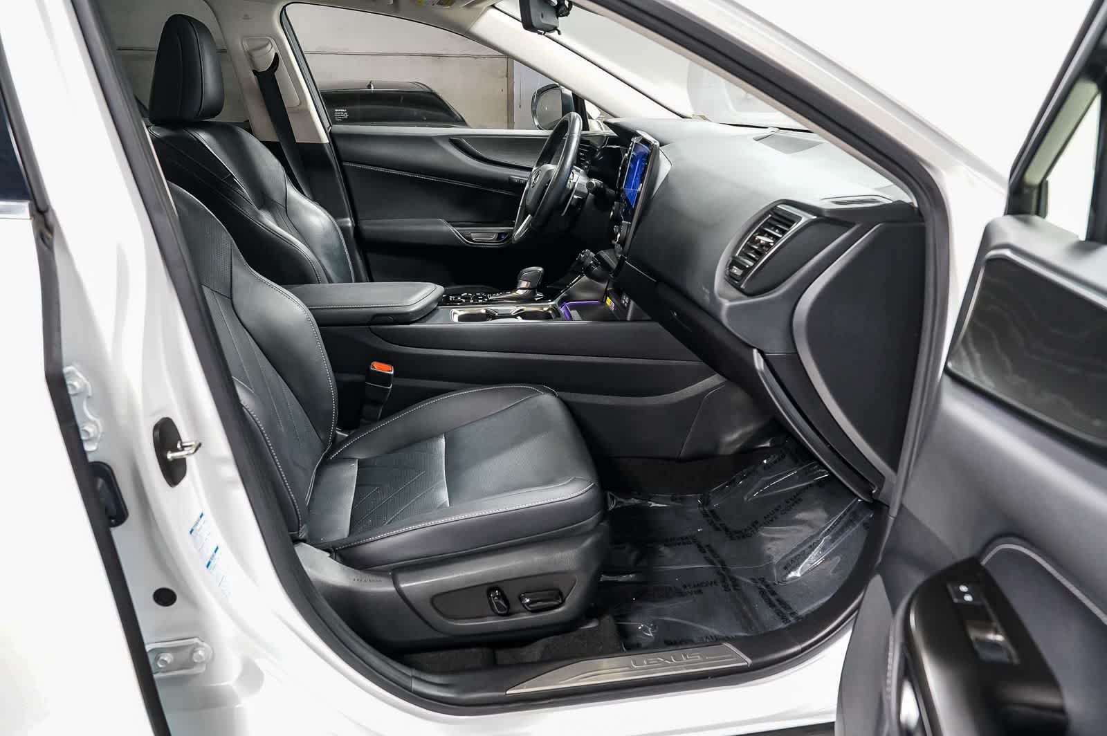 Lexus NX 450h+ Luxury 2023