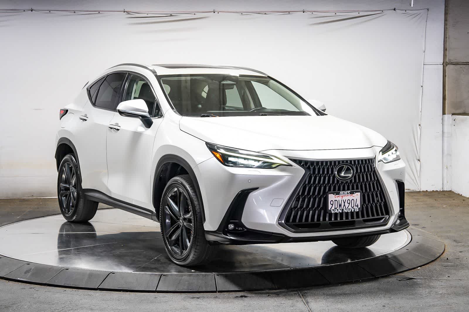 Lexus NX 450h+ Luxury 2023