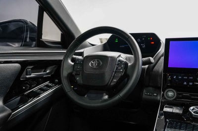 Toyota bZ4X XLE 2024