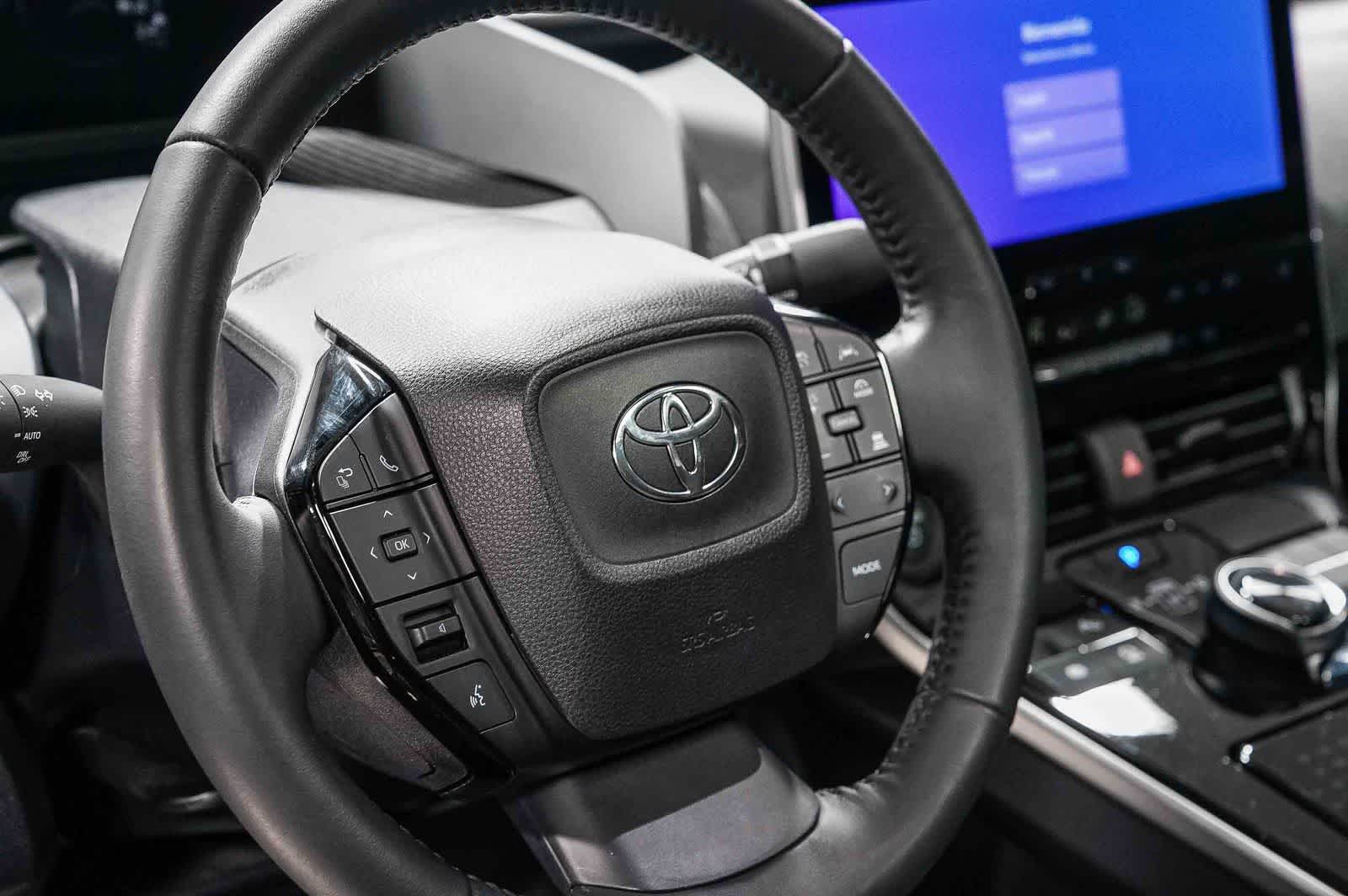 Toyota bZ4X XLE 2024