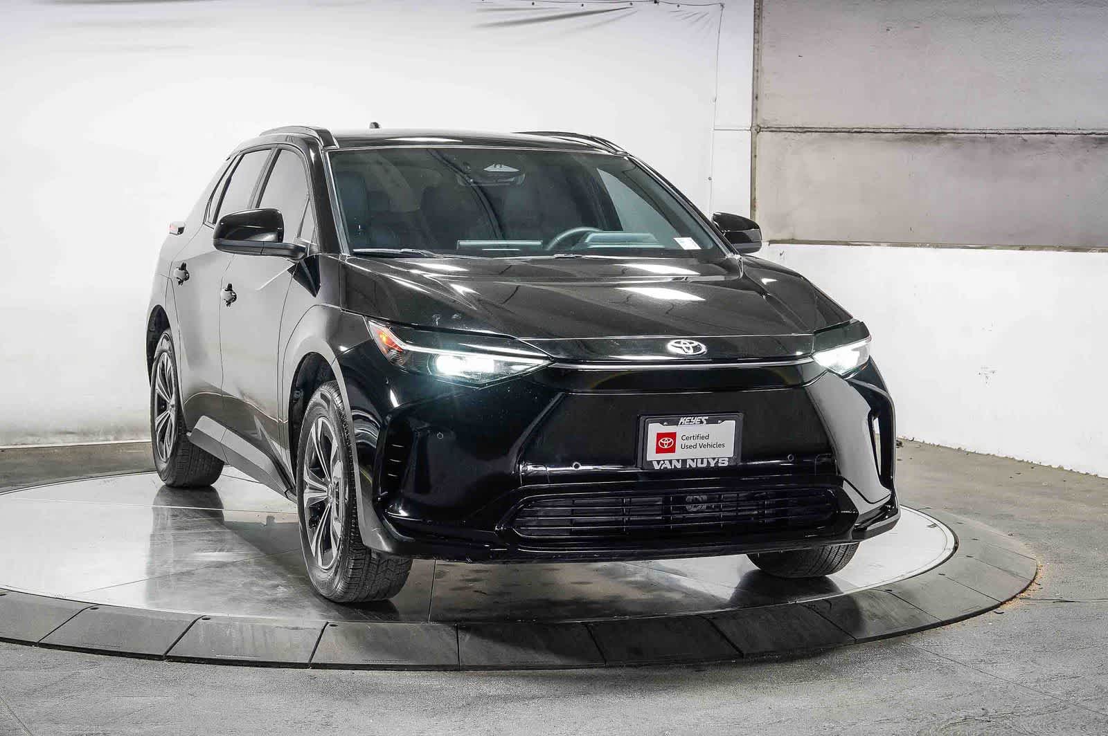 Toyota bZ4X XLE 2024