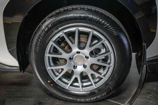 Toyota bZ4X XLE 2025