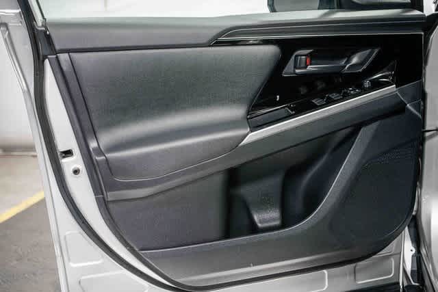 Toyota bZ4X XLE 2025