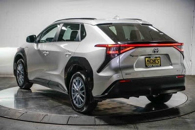 Toyota bZ4X XLE 2025