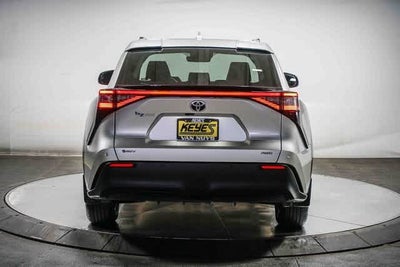 Toyota bZ4X XLE 2025