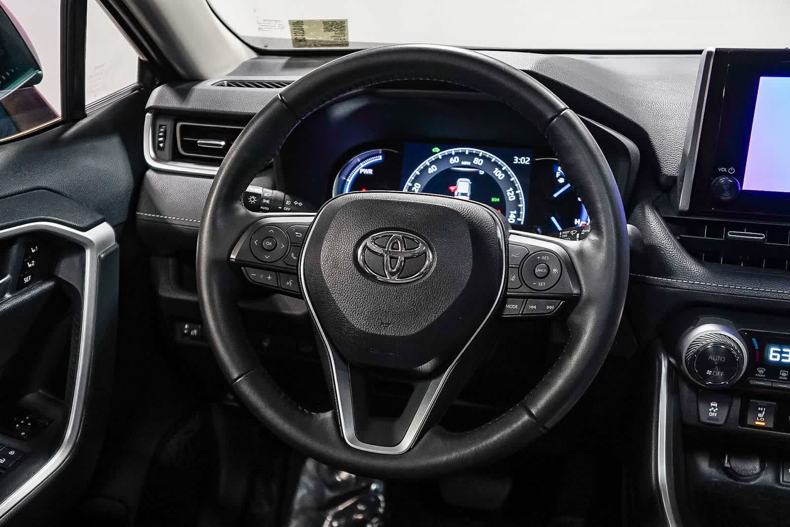 Toyota RAV4 Hybrid XLE Premium 2024