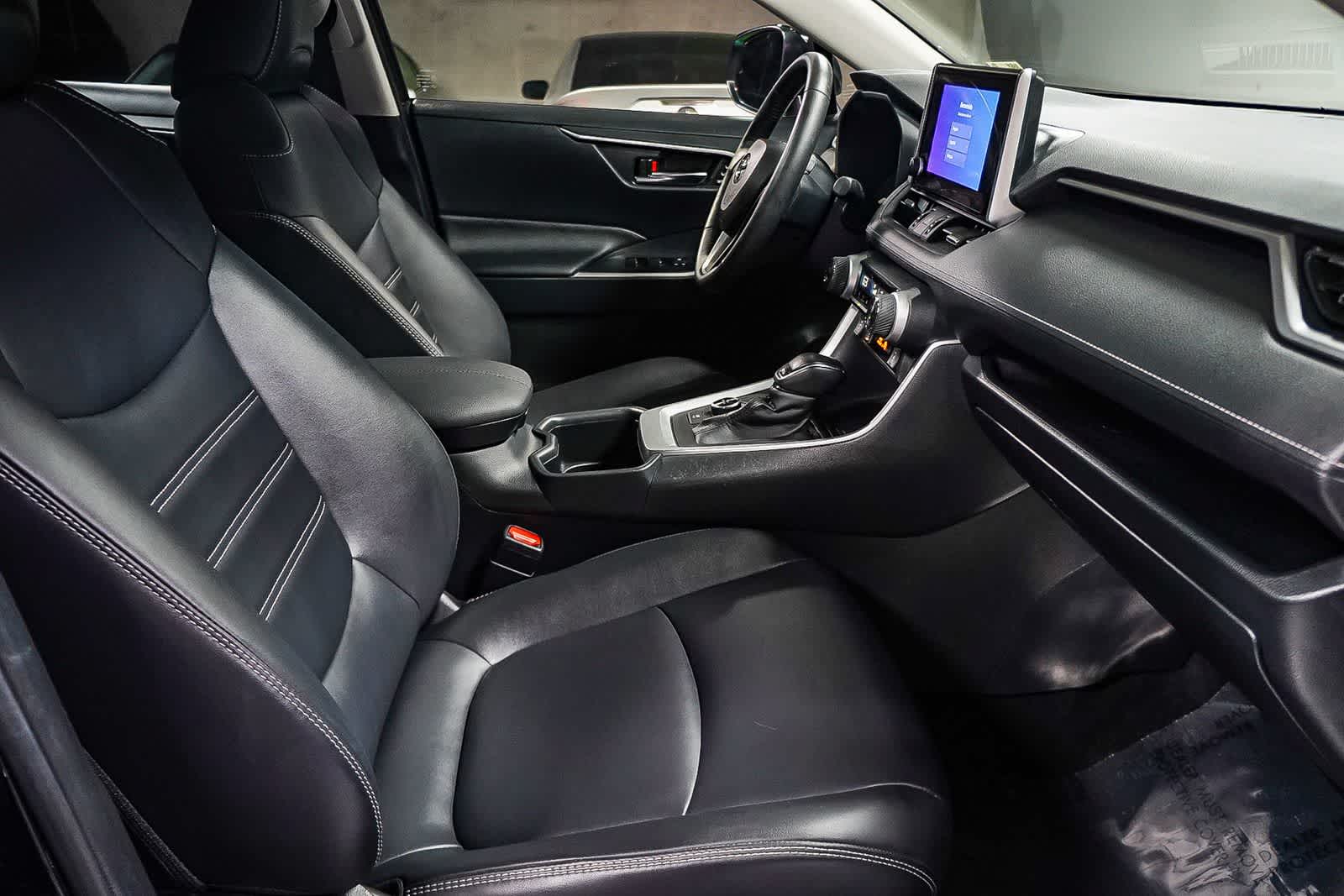 Toyota RAV4 Hybrid XLE Premium 2024