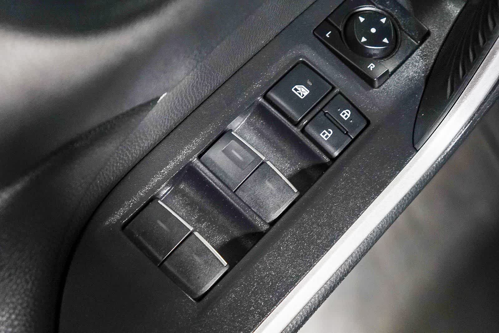 Toyota RAV4 Hybrid XLE Premium 2024