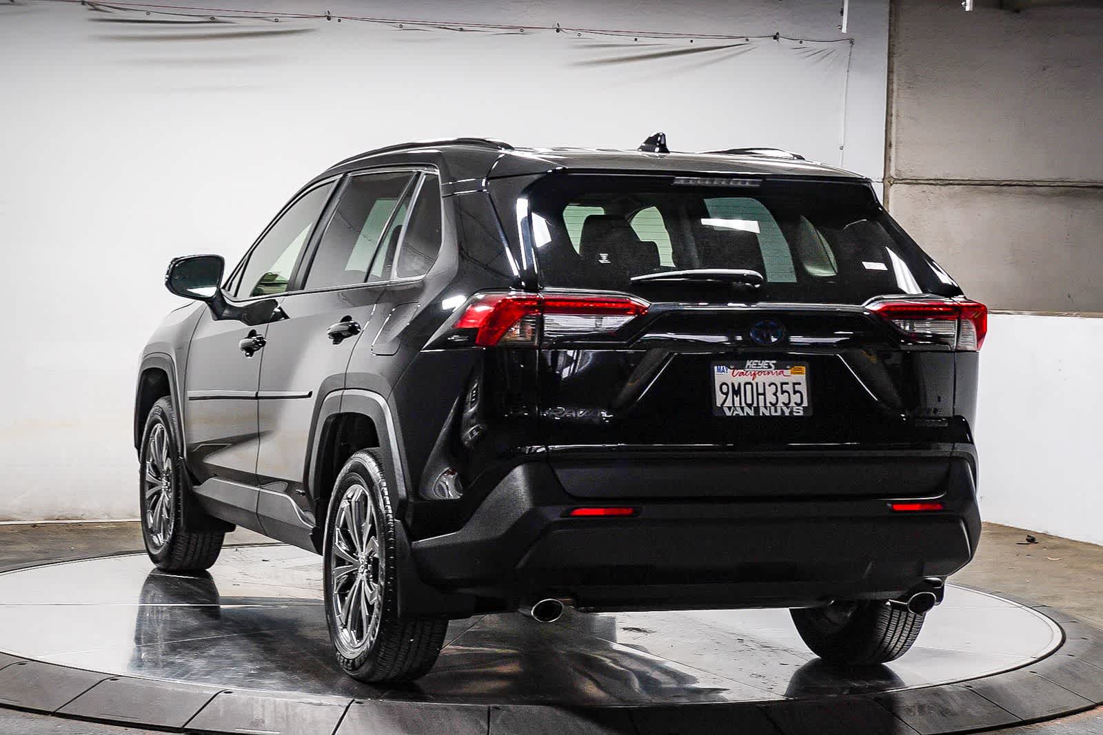 Toyota RAV4 Hybrid XLE Premium 2024