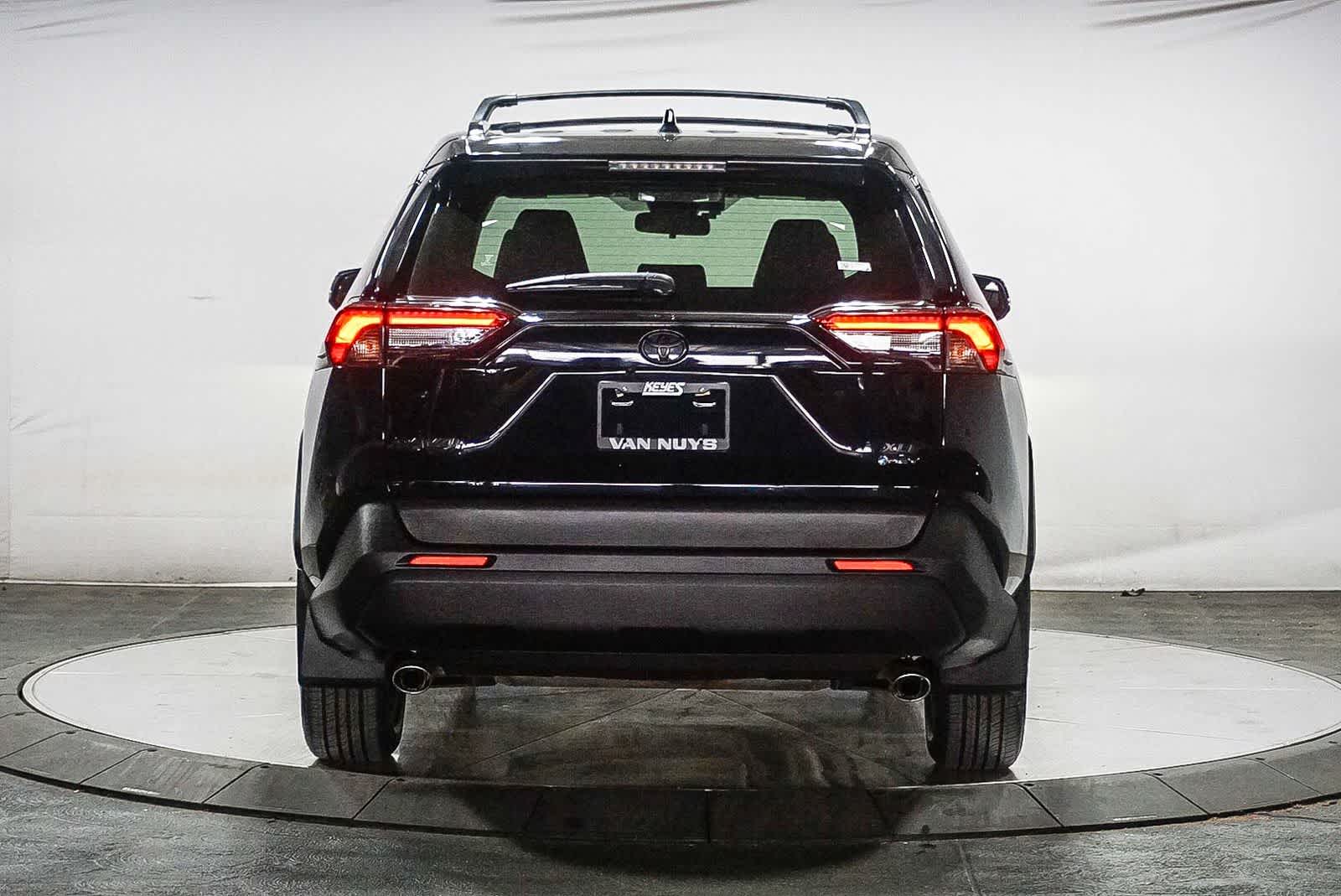 Toyota RAV4 Hybrid XLE Premium 2025