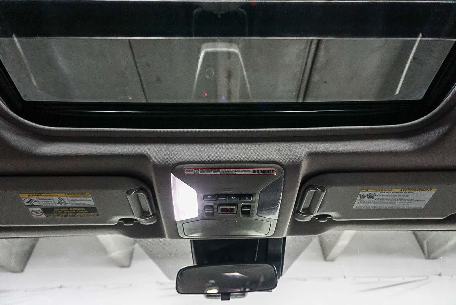 Toyota RAV4 Hybrid XLE Premium 2025