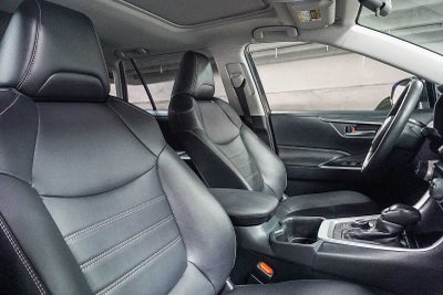 Toyota RAV4 Hybrid XLE Premium 2025