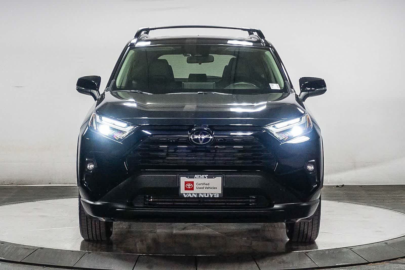 Toyota RAV4 Hybrid XLE Premium 2025