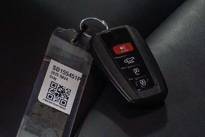 Toyota RAV4 Hybrid XLE Premium 2025