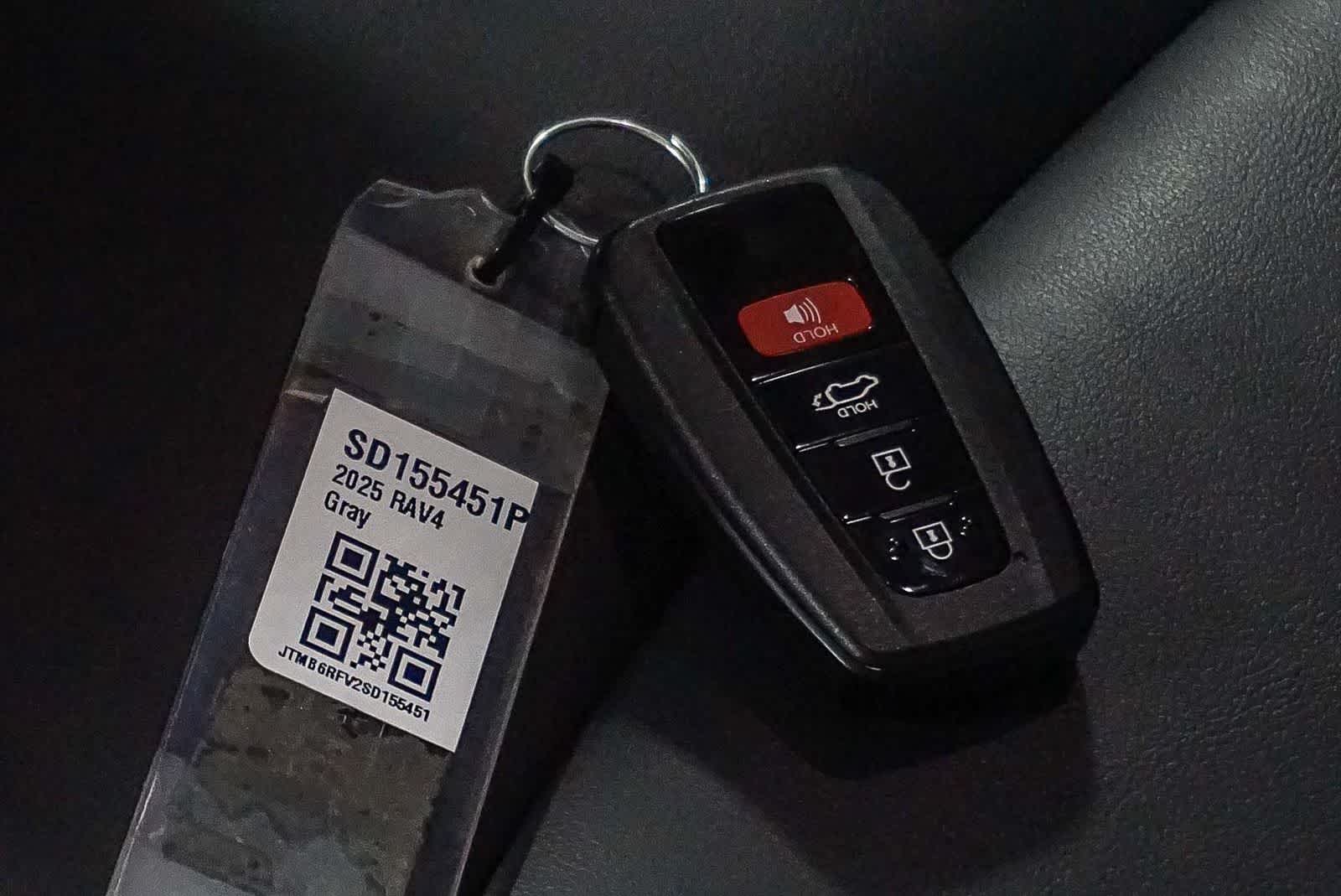 Toyota RAV4 Hybrid XLE Premium 2025