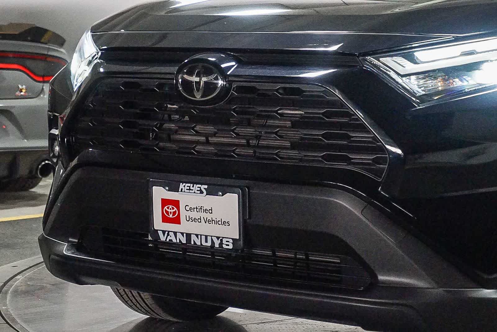 Toyota RAV4 Hybrid XLE Premium 2025