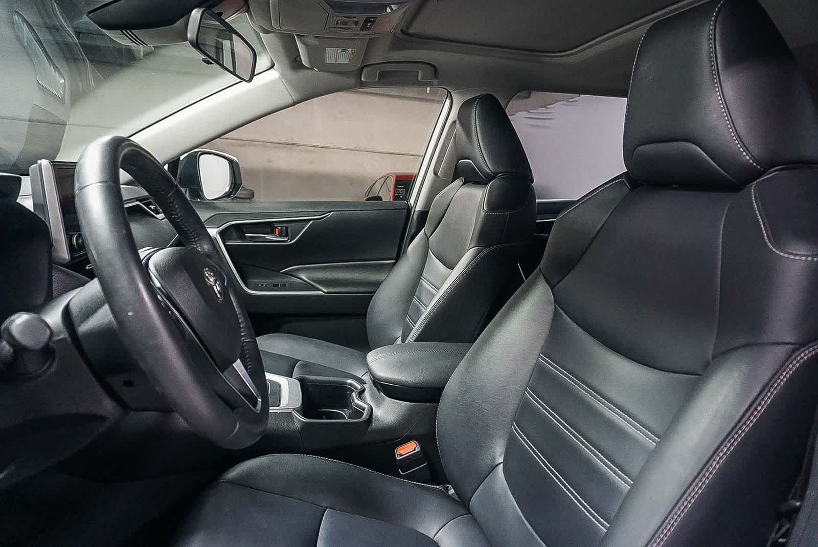 Toyota RAV4 Hybrid XLE Premium 2024