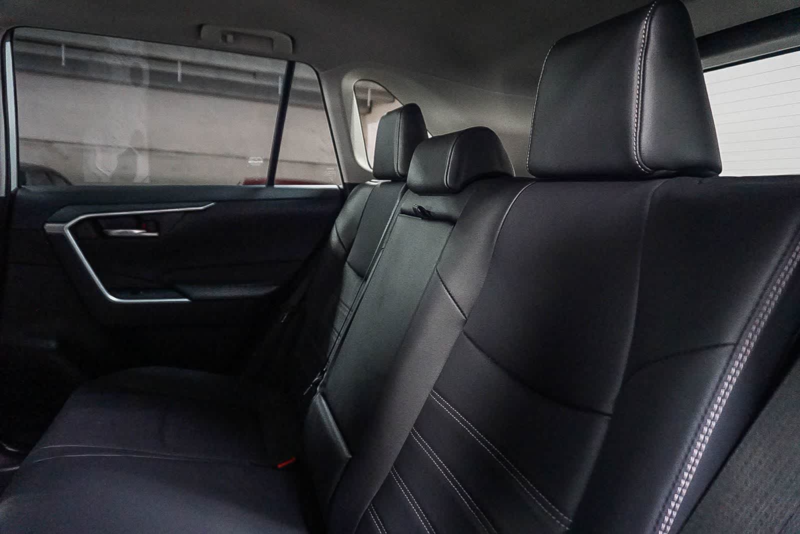 Toyota RAV4 Hybrid XLE Premium 2024