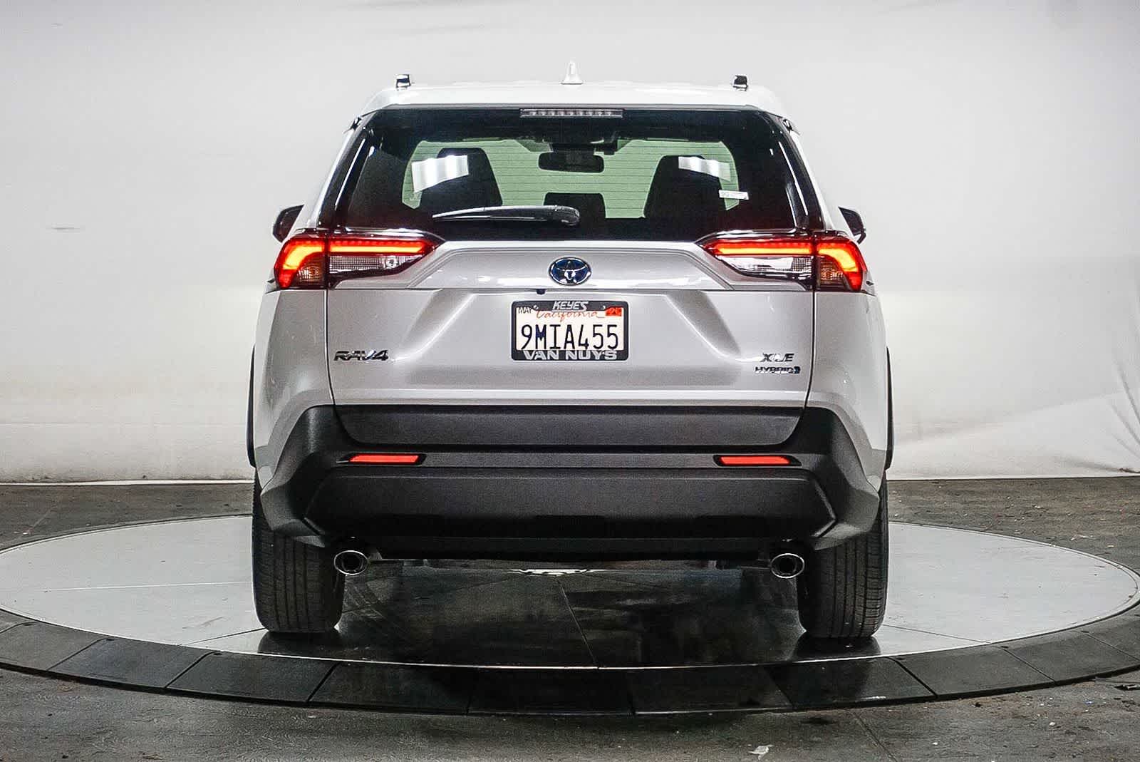 Toyota RAV4 Hybrid XLE Premium 2024