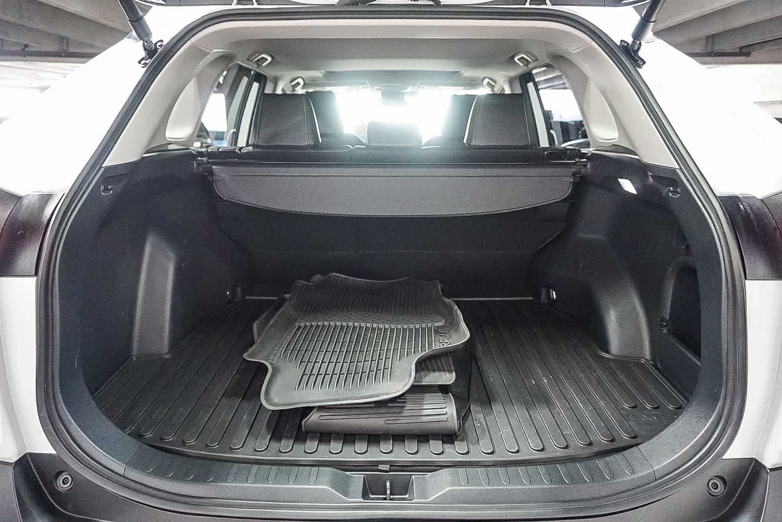 Toyota RAV4 Hybrid XLE Premium 2024