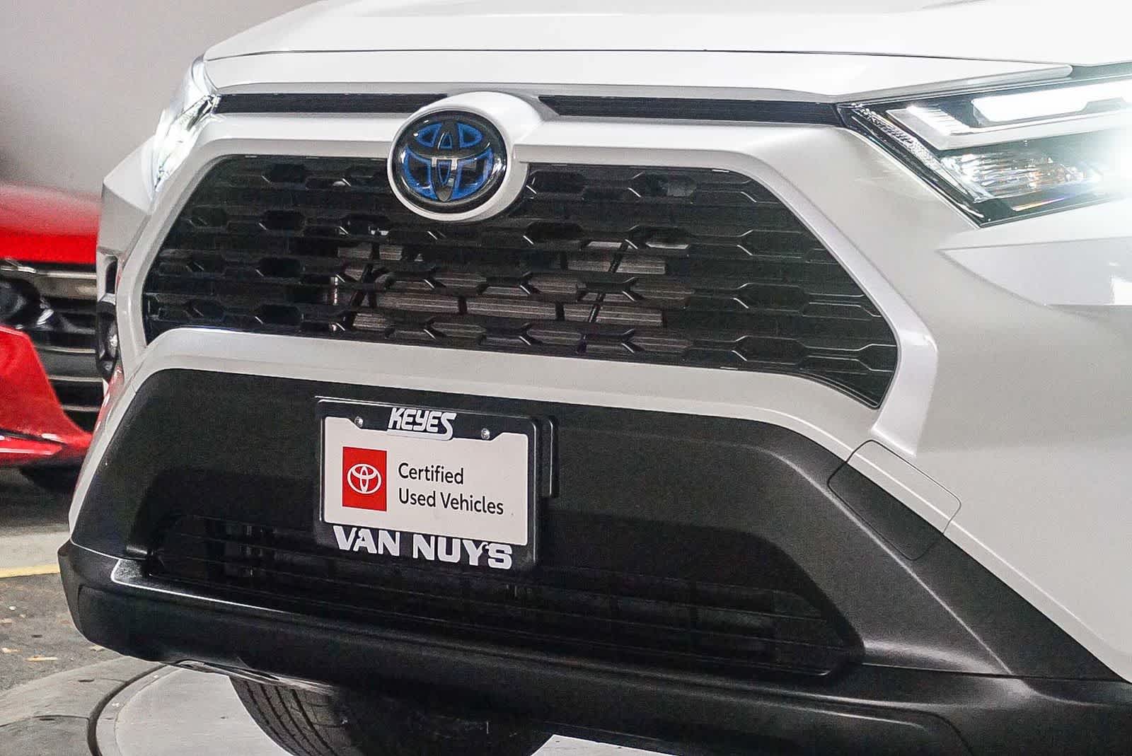 Toyota RAV4 Hybrid XLE Premium 2024